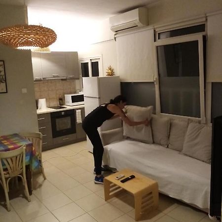 Veranzerou Cozy Apartment Athen Exterior foto
